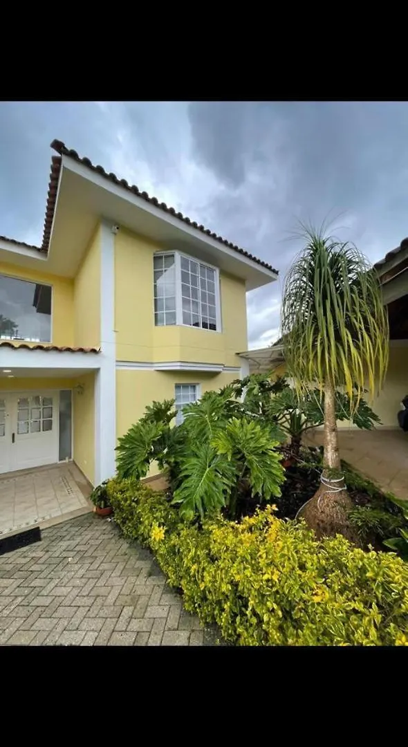 Casa Finca Rionegro, Medellin